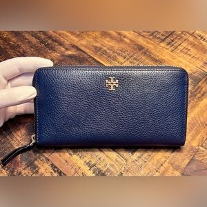 Authentic & Brand New Tory Burch Wallet